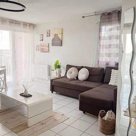 Sous Le Soleil, Parking, Piscine, Proche Hopitaux Et Facs Grabels